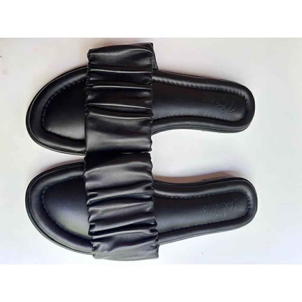 J. Crew black leather Delta single strap crunchier sandal size 7 / like New